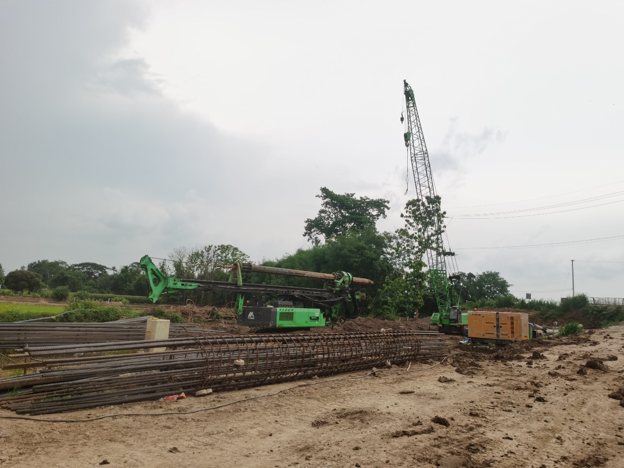 KR285C rotary drilling rig