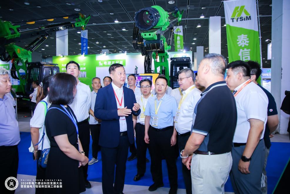 tysim-power-construction-solutions-expo-visitors