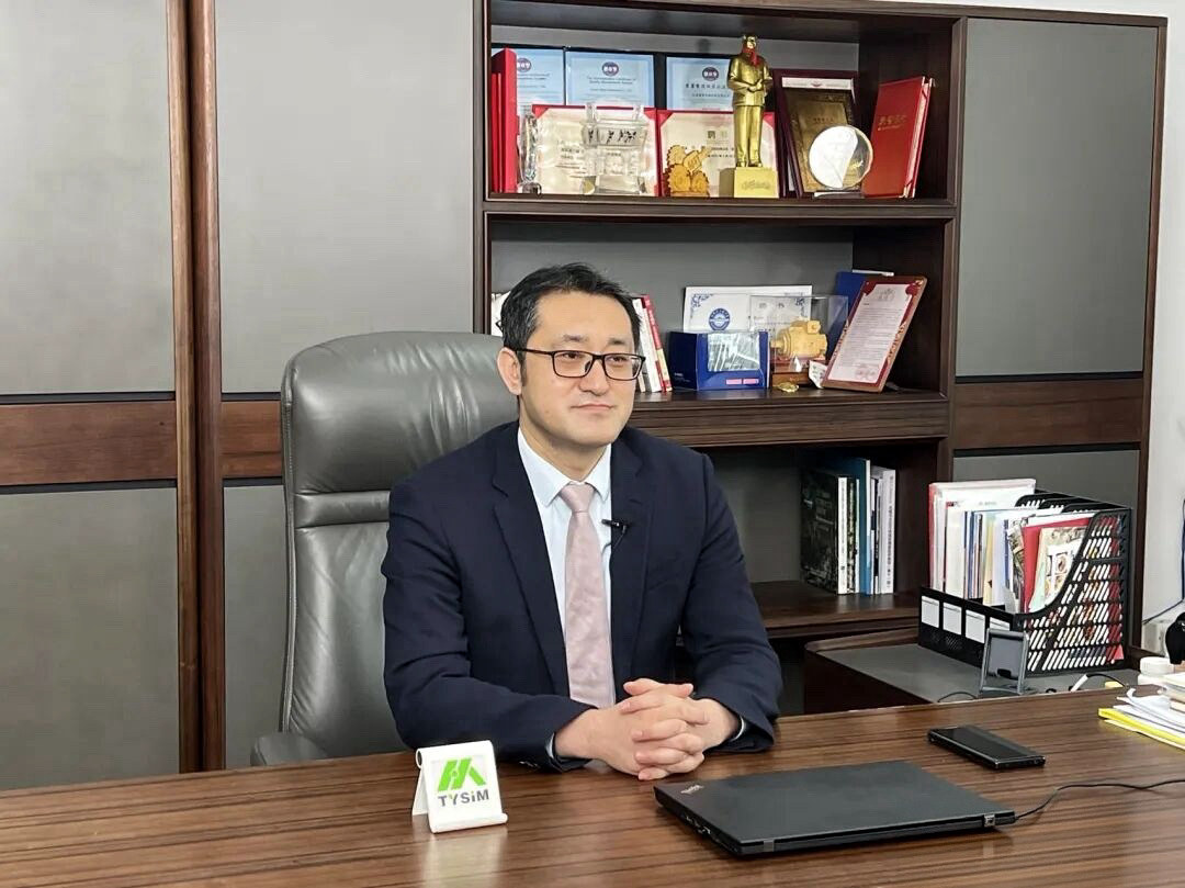 tysim-chairman-xin-peng-office-portrait